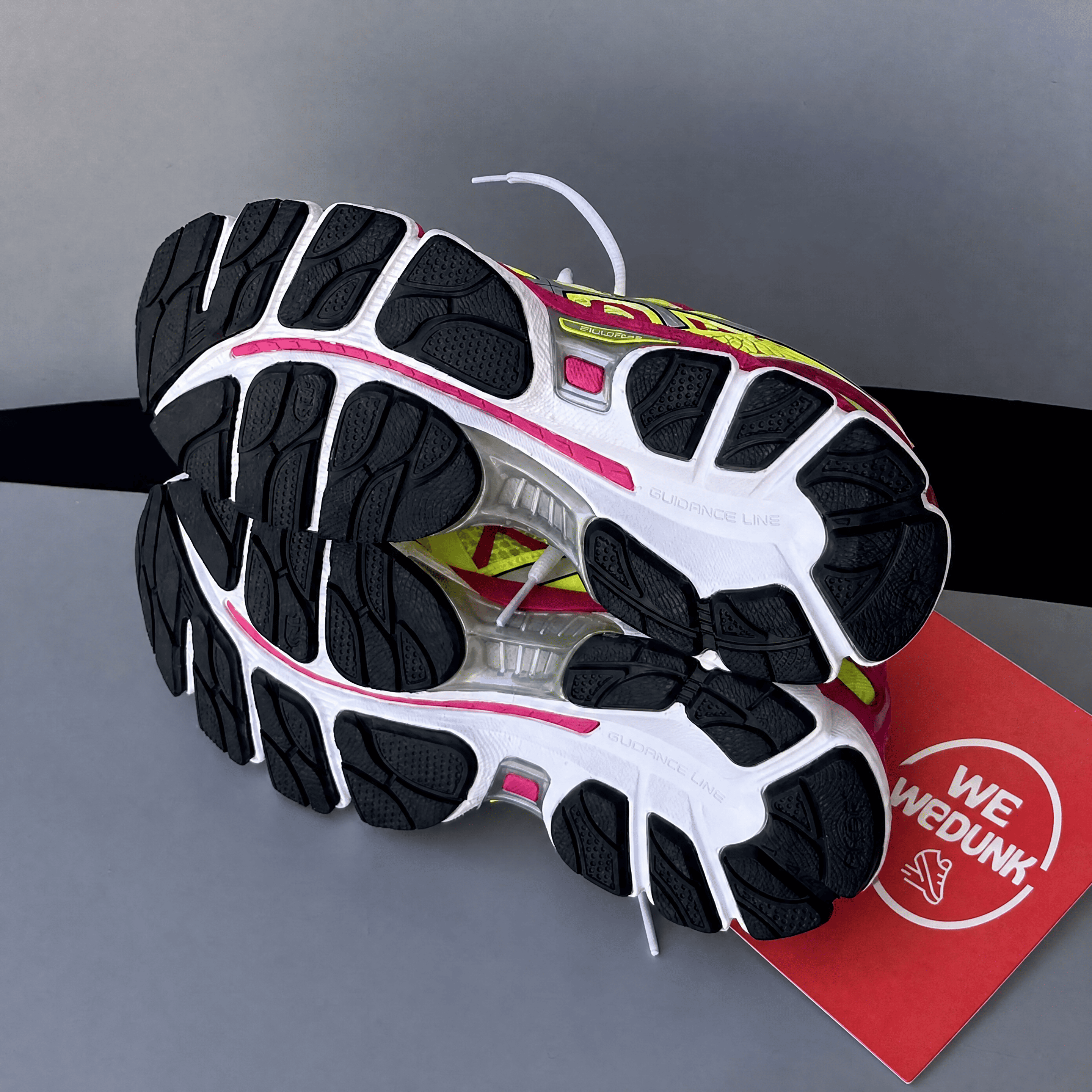 Gel Nimbus 16 Running