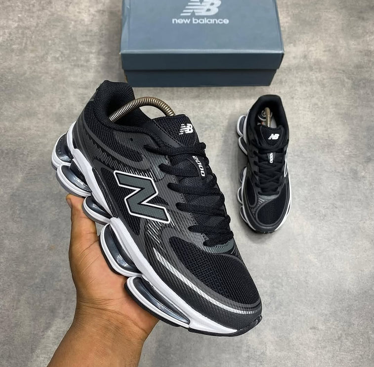 NB 2000 Black White