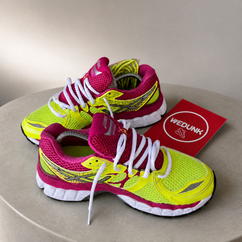 Gel Nimbus 16 Running