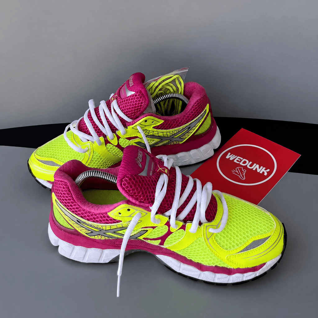 Gel Nimbus 16 Running
