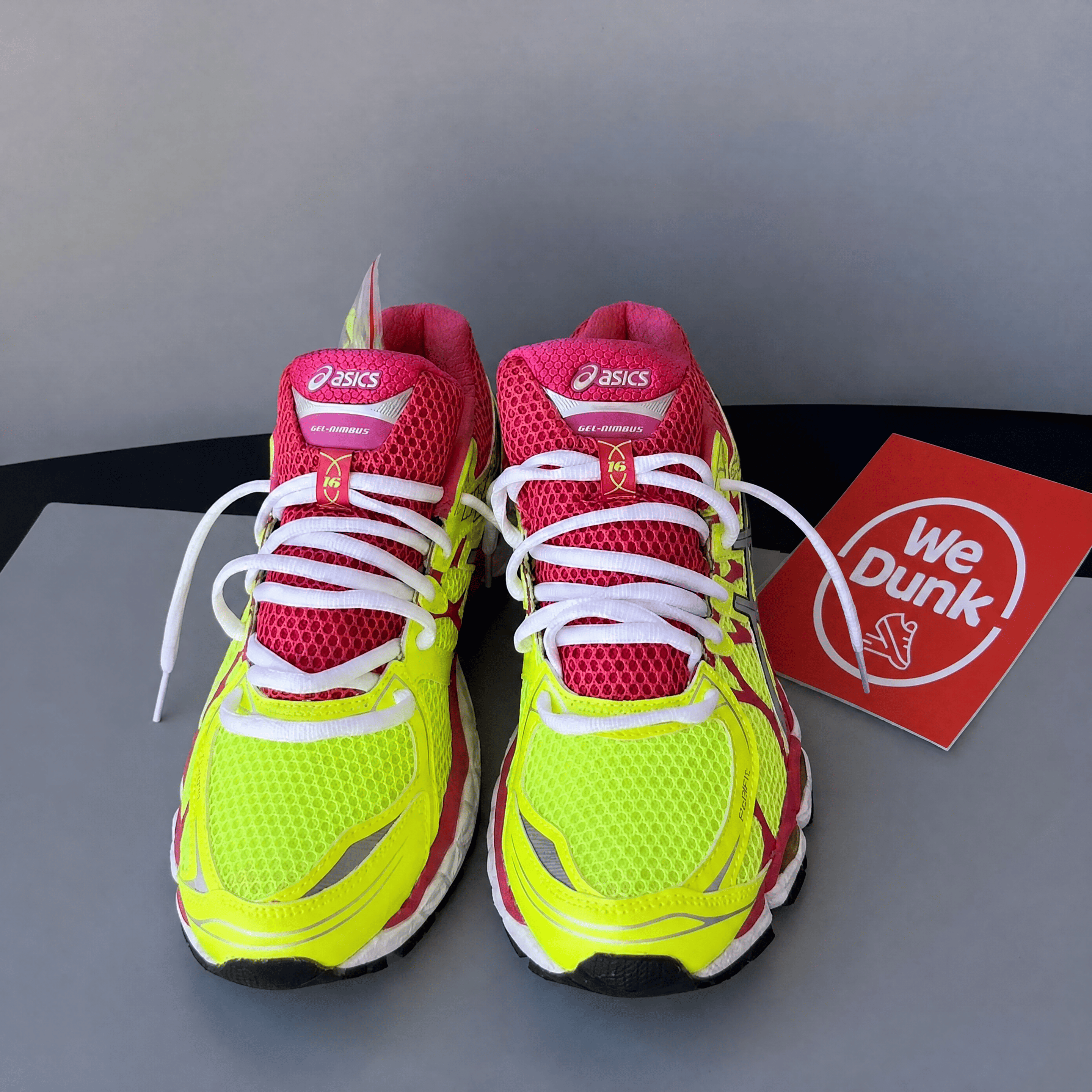 Gel Nimbus 16 Running
