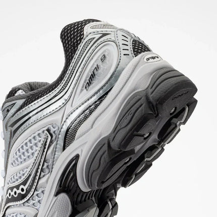 Saucony Progrid Omni 9 Microchip Gris