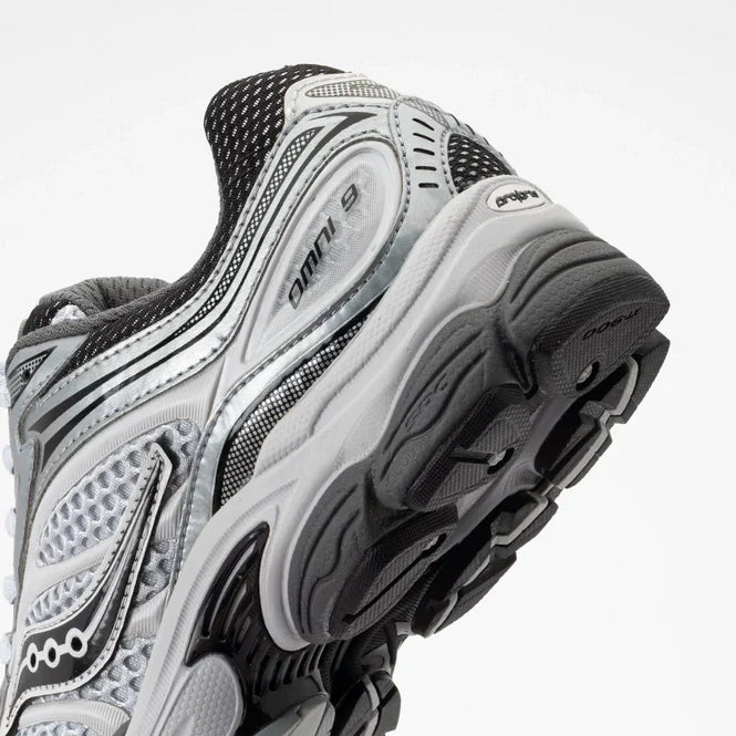 Saucony Progrid Omni 9 Microchip Gris